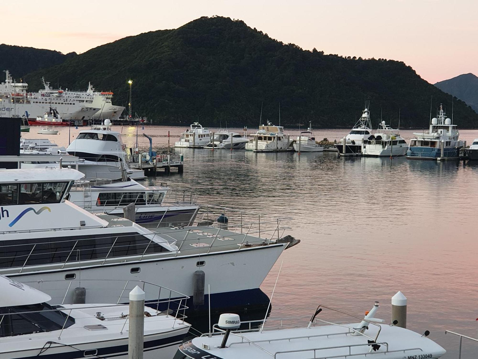Enchanted Escape Picton Luaran gambar