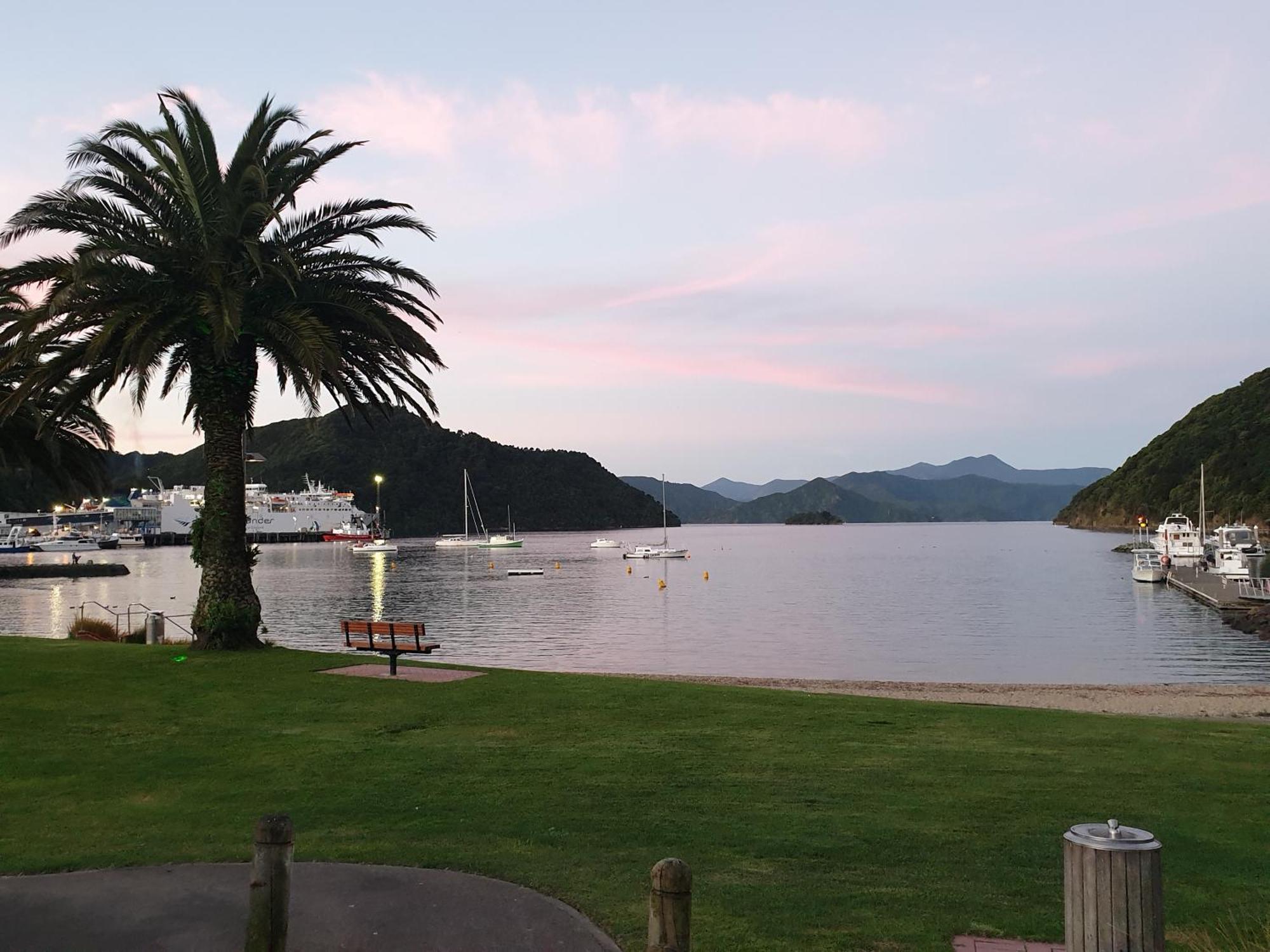 Enchanted Escape Picton Luaran gambar